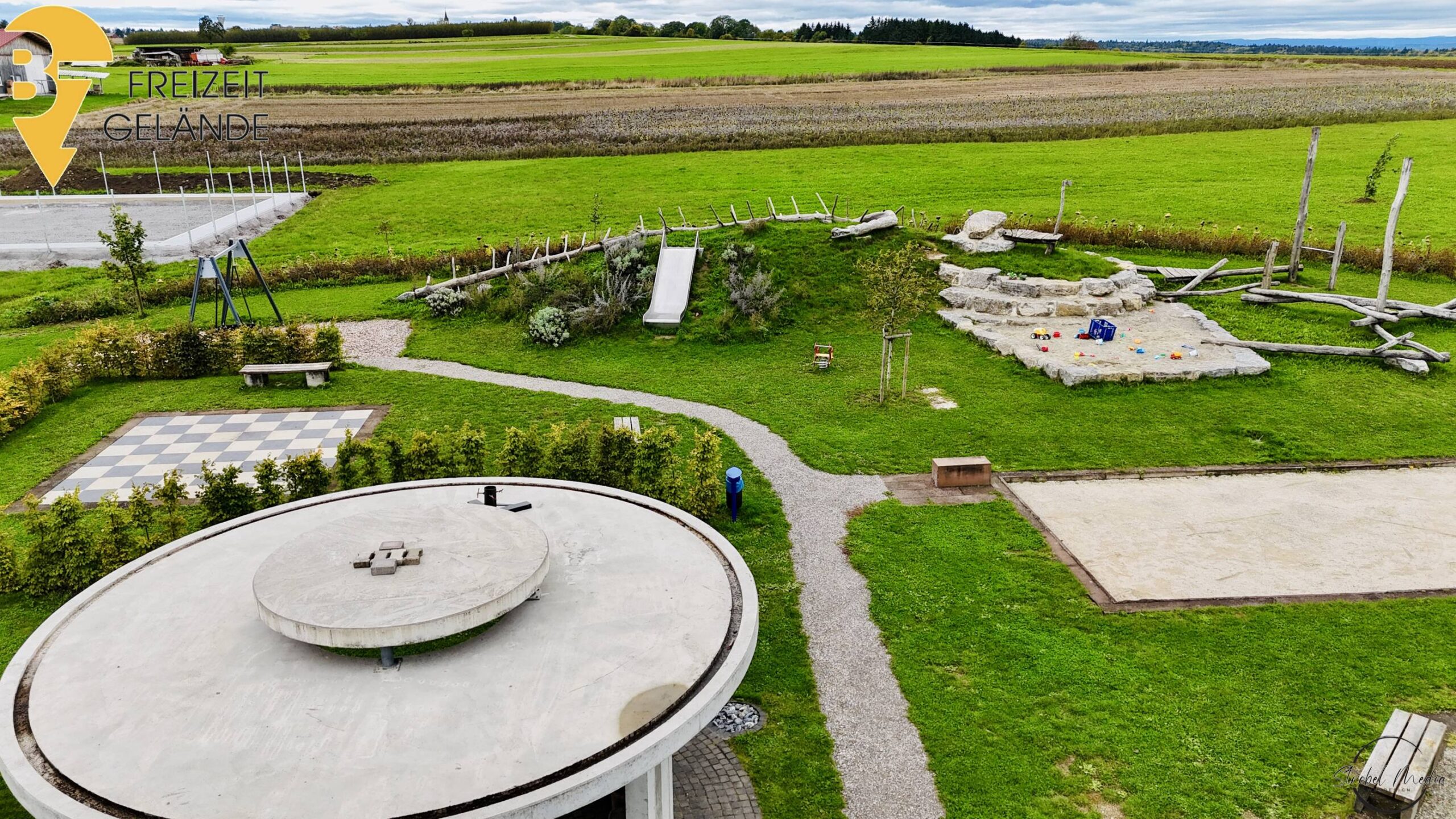 B7 Platz–Bickelsberger-Sport-und-Freizeiteinrichtung-Ansicht von oben