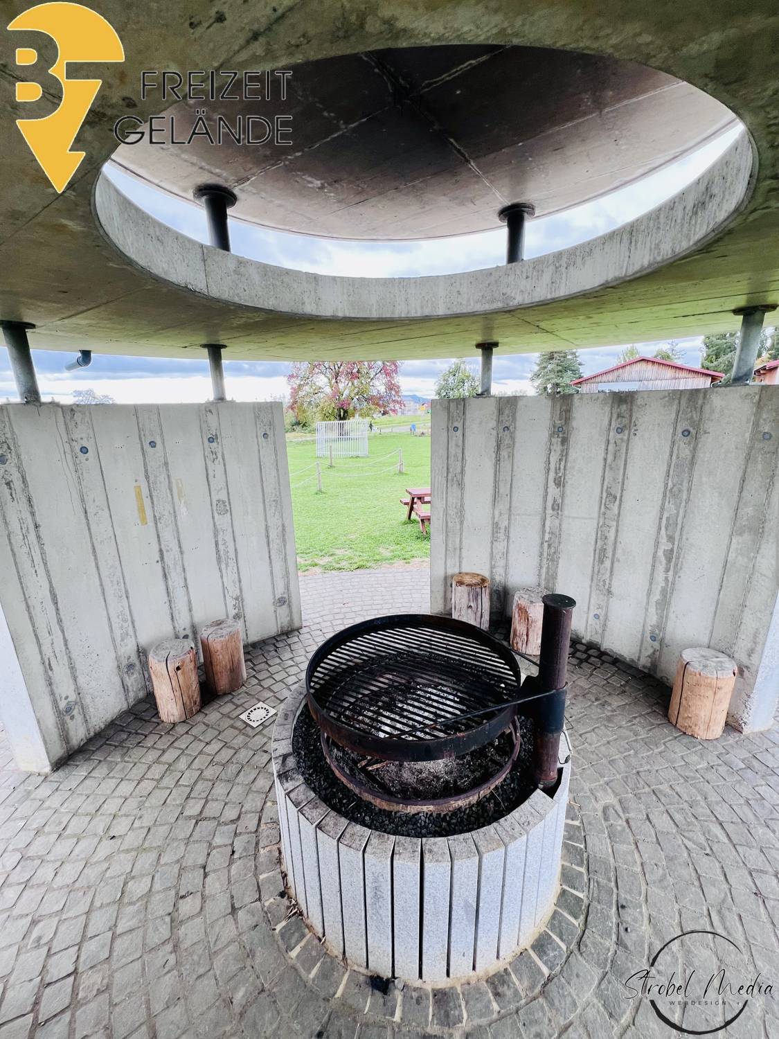 B7 Platz–Bickelsberger-Sport-und-Freizeiteinrichtung-Grillpavillion-Ansicht von innen